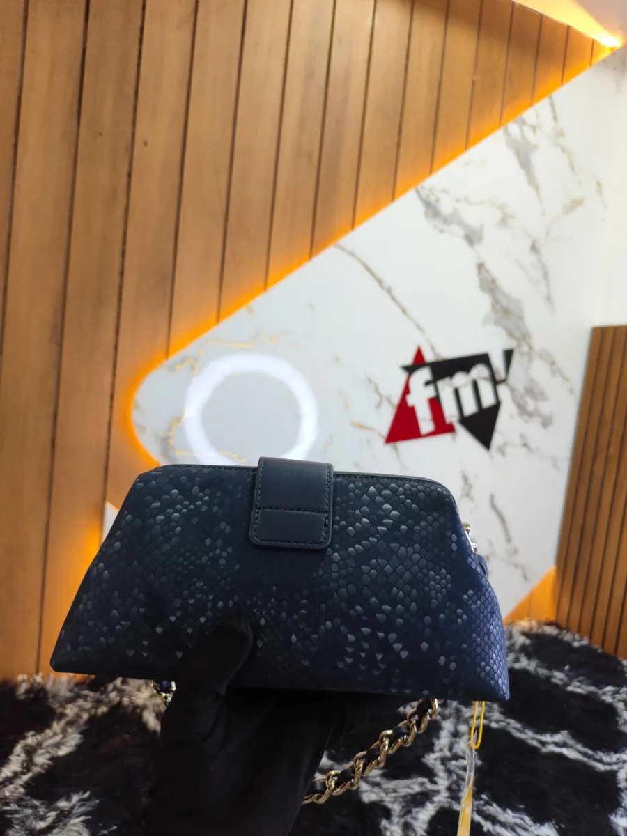 High and luxury handbags 